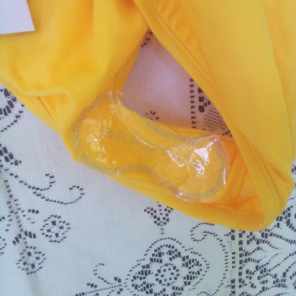 😎BLEU | ROD BEATTE Yellow Laced Front & Back Sexy 1 PC Swimsuit Size: 8 NWT - Picture 6 of 7